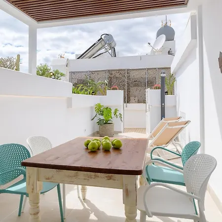 Apartment Casa Felicidad, Sea Views Vista Mar - Puerto del Carmen (Lanzarote)